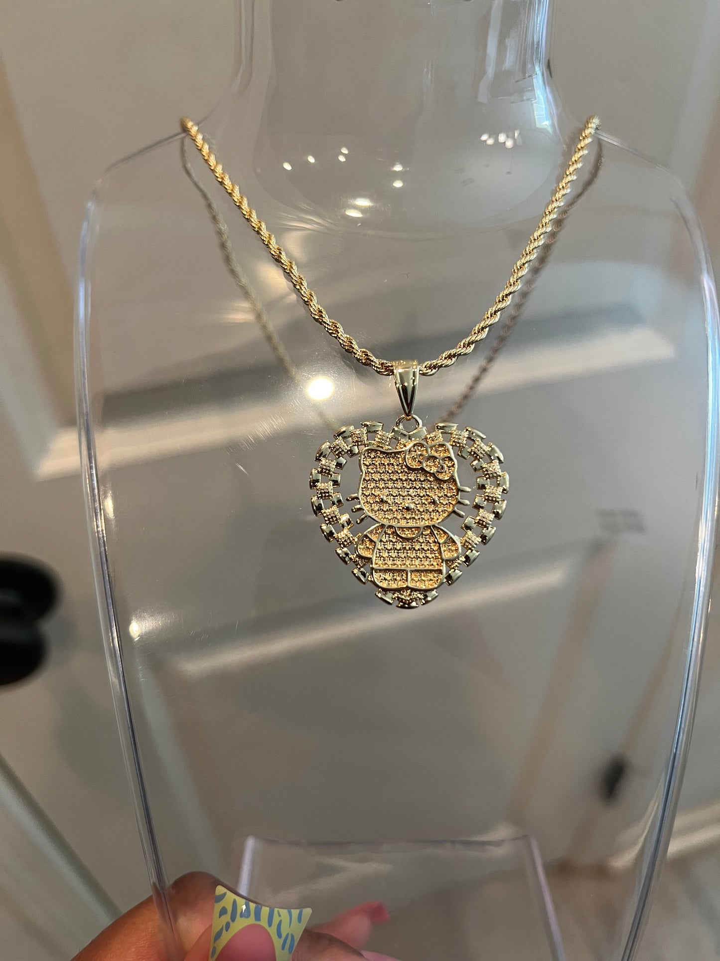 heart full body hk necklace ♡